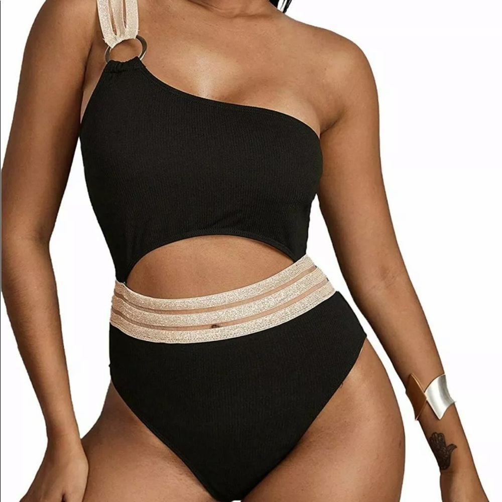 NWT One Shoulder High Waist One Piece Swimsuit Monokini / Black / Size Medium